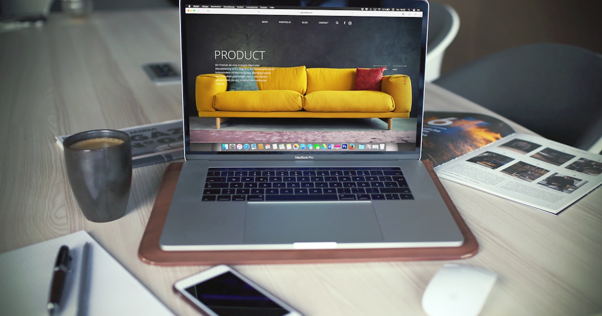 Source Code — ilustrasi LintasCode
